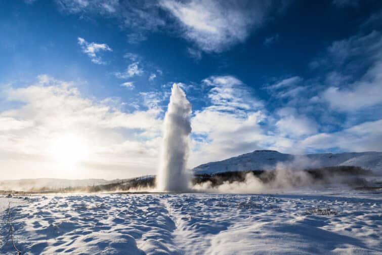 The Great Geysir qui est un geyser dans Golden Circle au sud-ouest de l'Islande