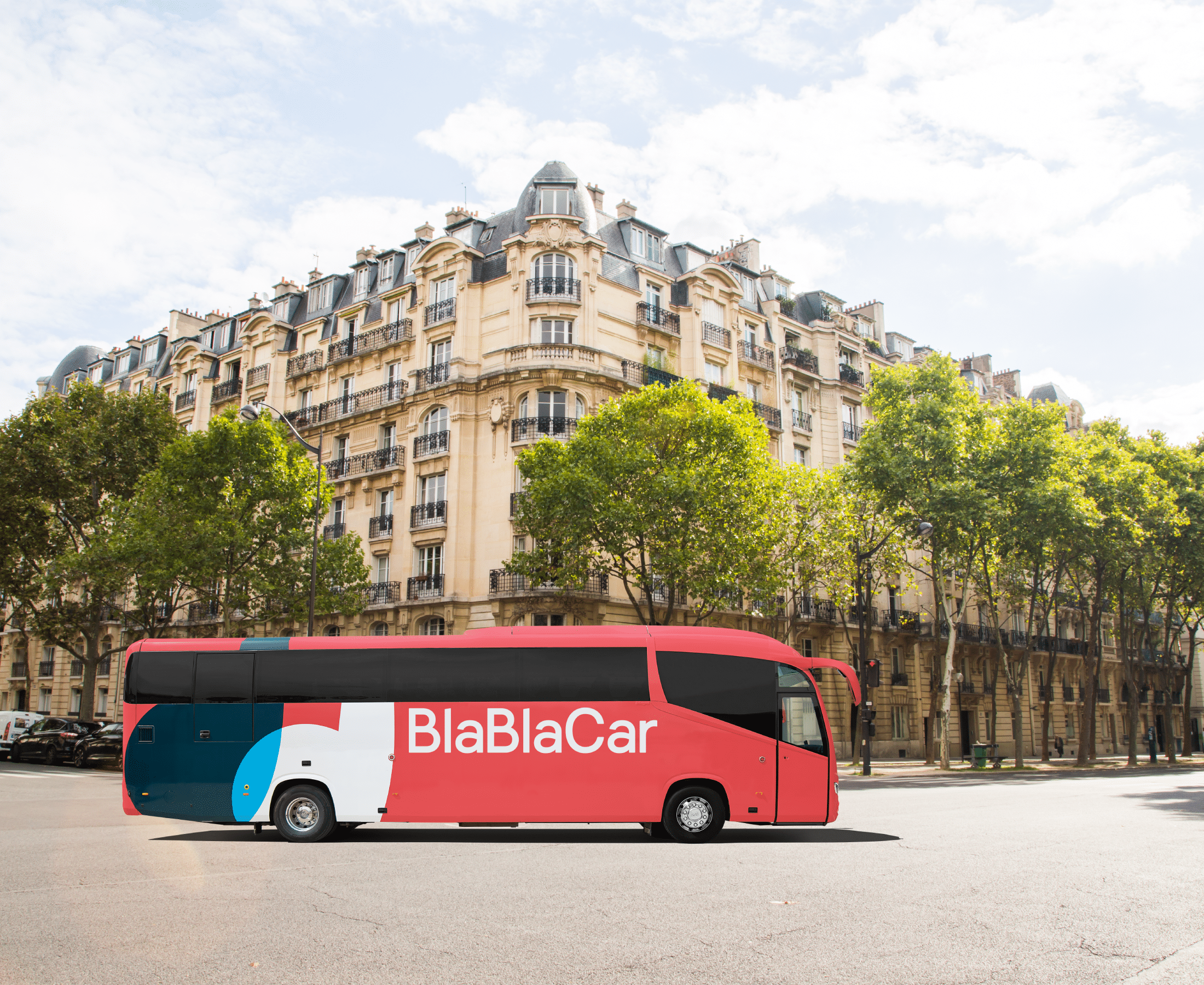 Bus BlaBlaCar en stationnement