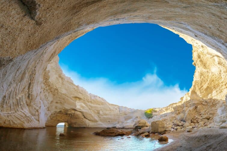 grotte cyclades sykia