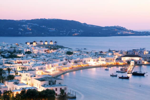 Les 4 meilleures plages où faire la fête dans les Cyclades