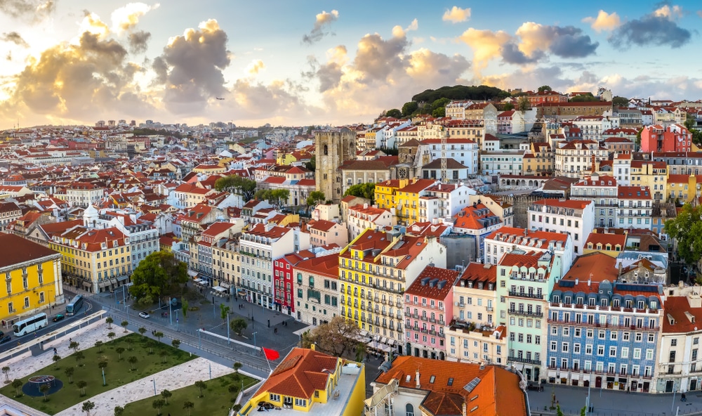 quartiers colorés Lisbonne bâtiments Alfama