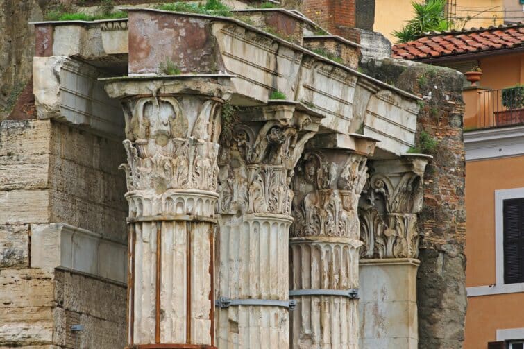 Des colonnes du temple de Mars Ultor