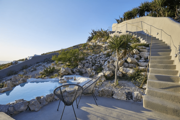 Airbnb moderne de style architecte dans les Cyclades