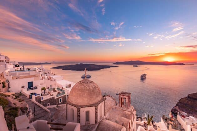 coucher de soleil depuis Fira à Santorin