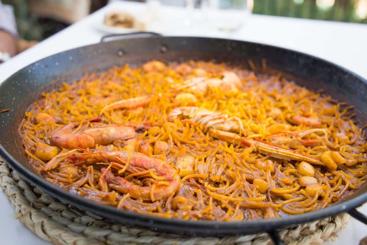 Fideuà