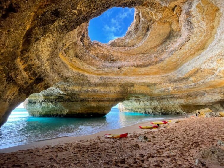 Kayak à la grotte de Benagil, en Algarve