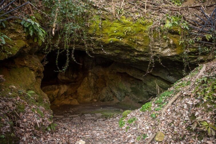 La Grotte de Veternica