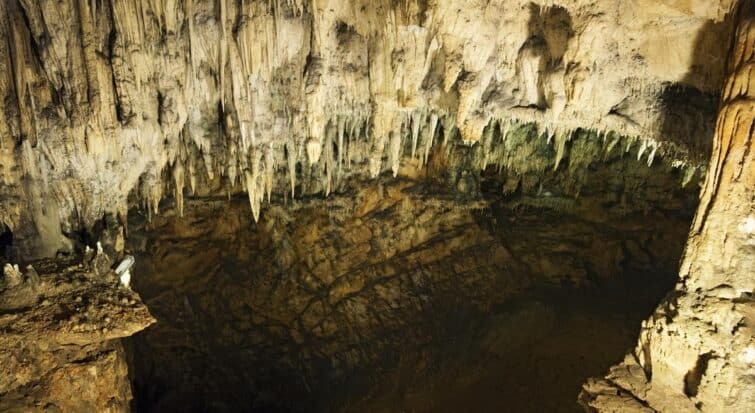Les grottes de Barać
