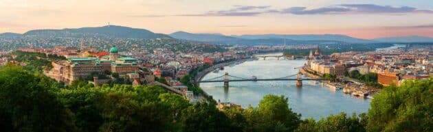 Randonnée collines vue panoramique Danube Budapest