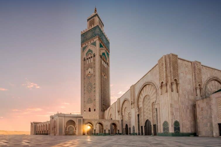 Rayon de lumière à la mosquée Hassan II, la plus grande mosquée du Maroc, Casablanca