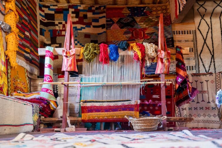 atelier de tissage et tapis traditionnels berbères