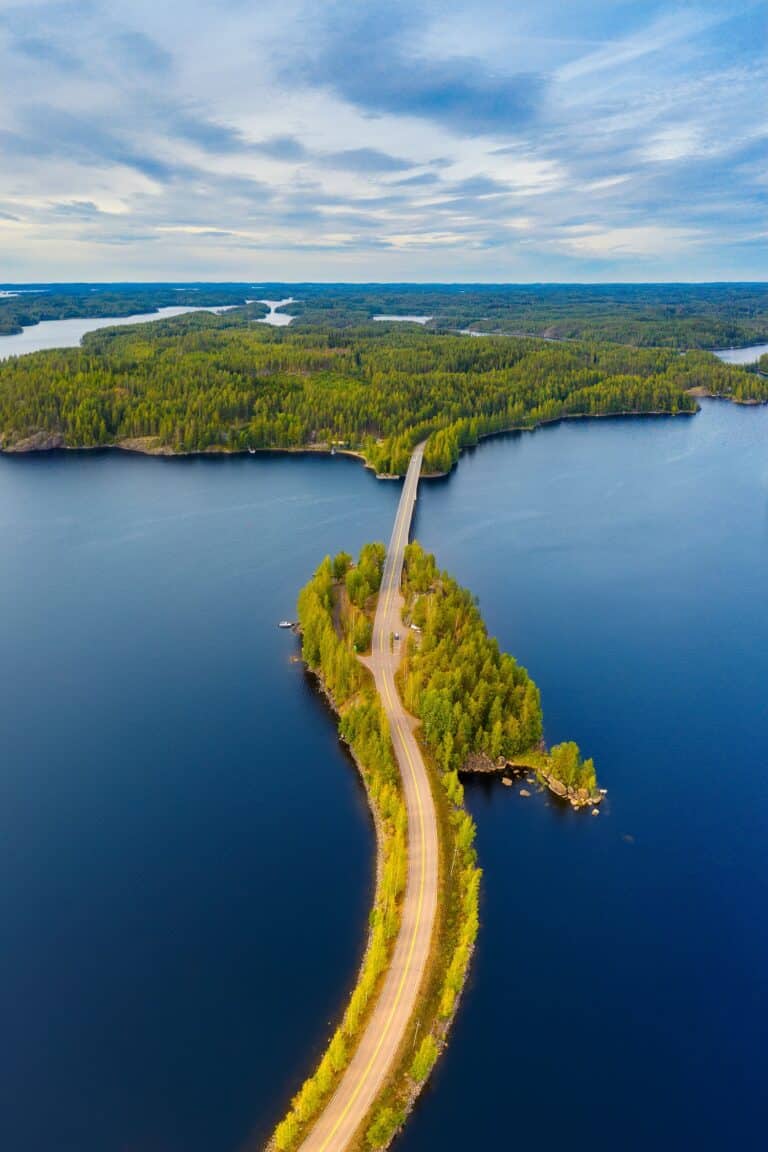 Guide Région des Lacs Finlande, Home