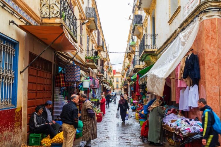 marché traditionnel à Tanger, Maroc