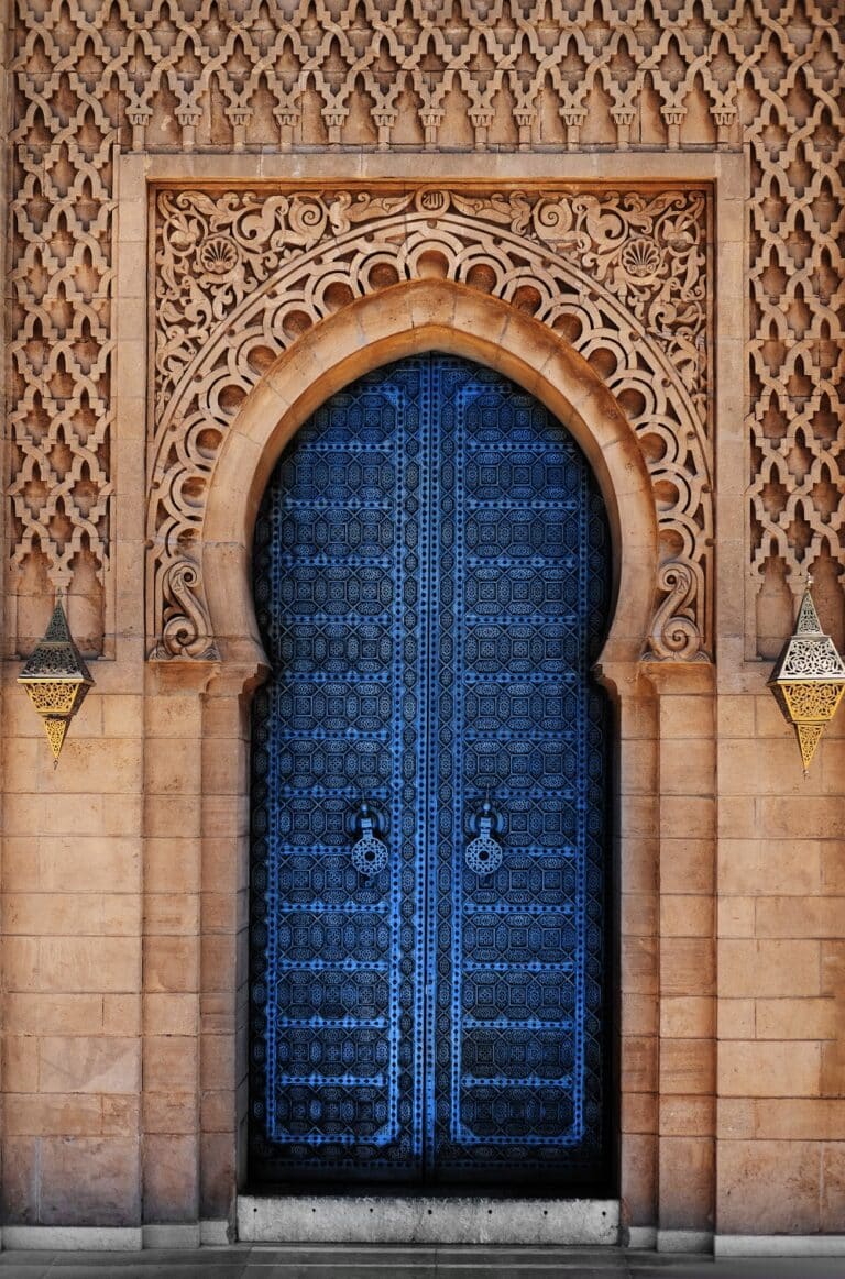 Marrakech, porte bleue, vertical
