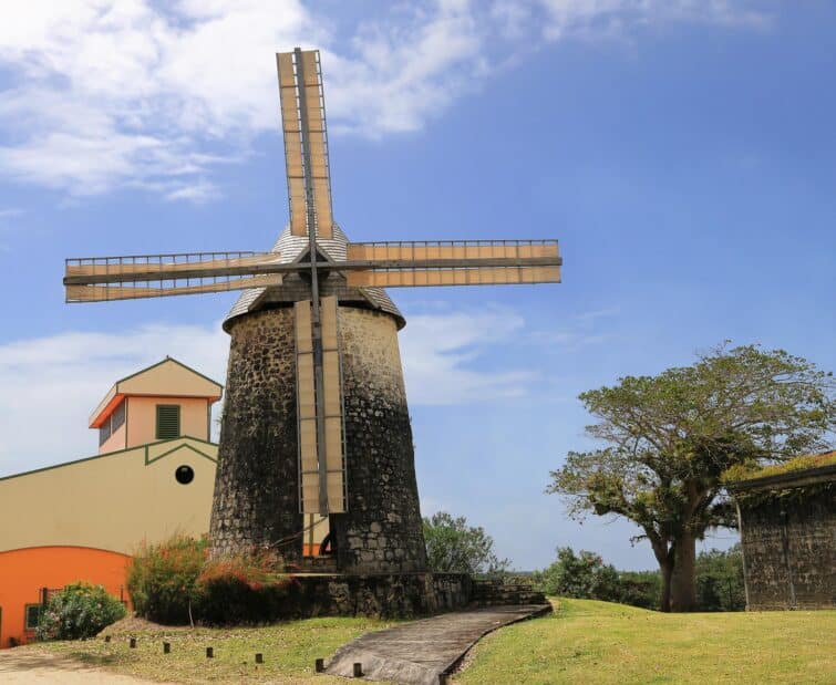 Moulin à vent, route de la canne à sucre, Marie-Galante, Guadeloupe