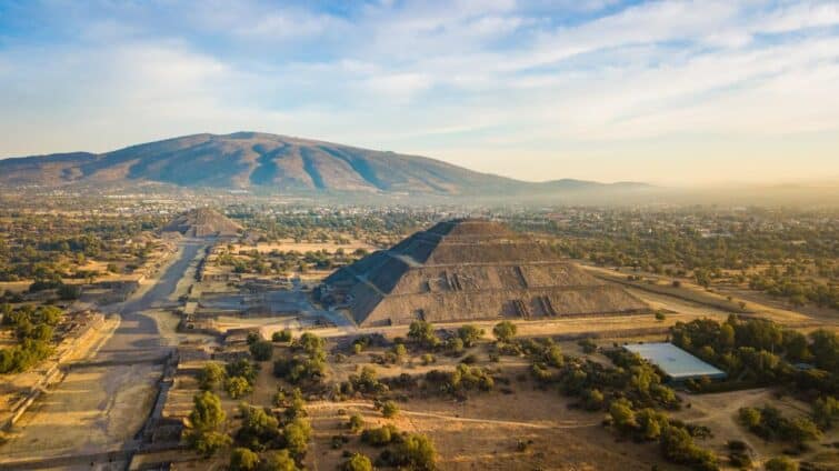 Pyramides de Teotihuacan au Mexique
