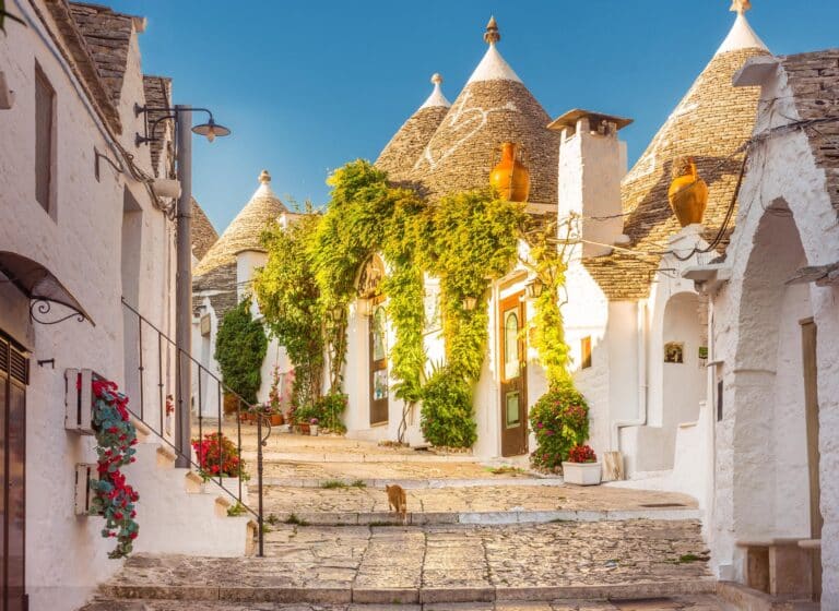 Viister Alberobello dans les Pouilles en Italie