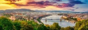Vue panoramique sur Budapest et ses monuments