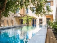 hotel carcassonne piscine