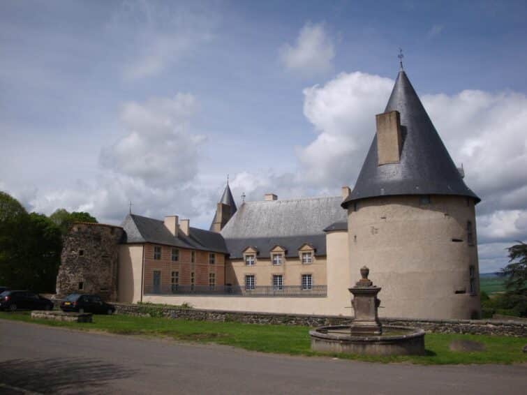 Château de Villeneuve-Lembron, Puy-de-Dôme, France