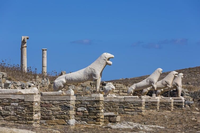 La terrasse des lions sur l'île de Délos en Grèce