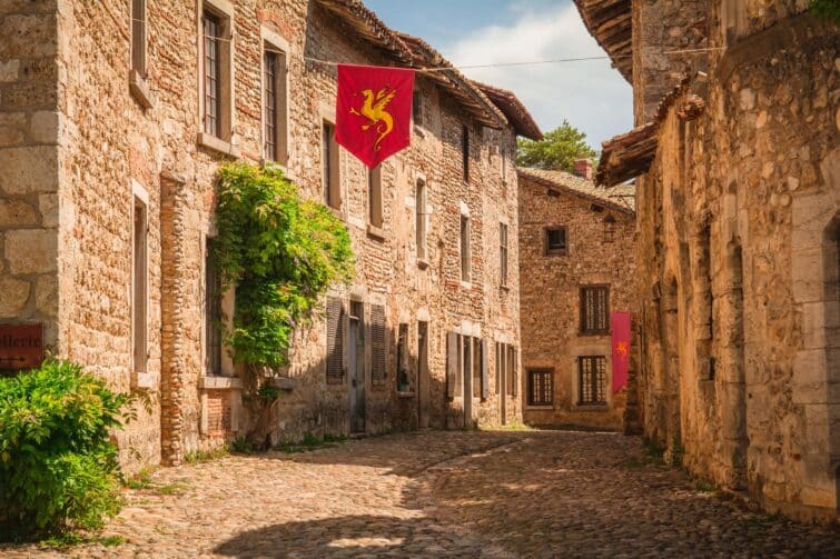 Le village de Pérouges dans l'Ain, Auvergne-Rhône-Alpes