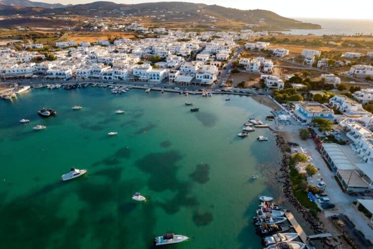 Vue panoramique d'Antiparos dans les Cyclades