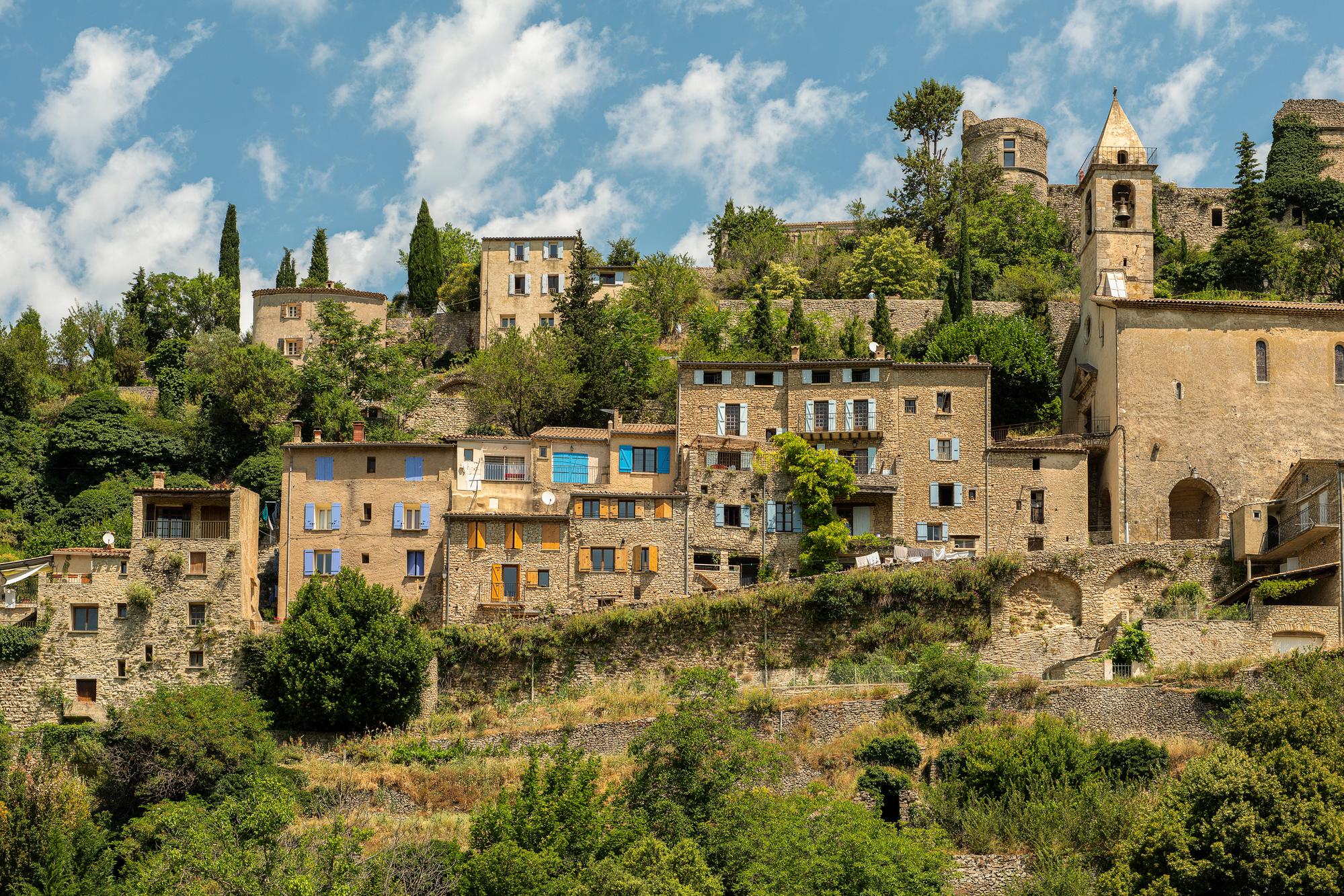 Vue sur Montbrun-les-Bains