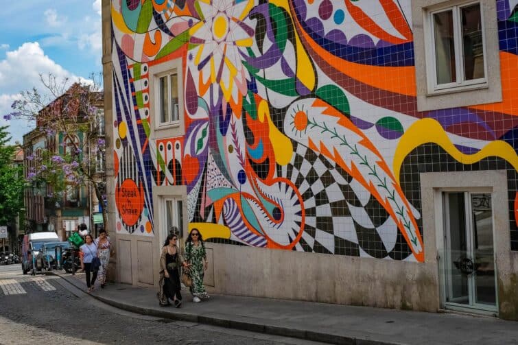 Azulejos colorés à Porto