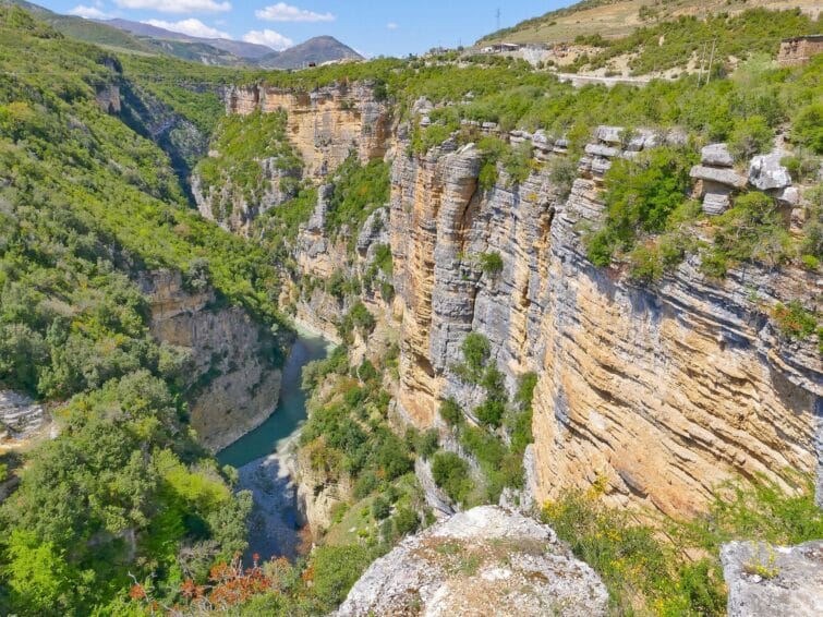 Canyon d'Osum en Albanie
