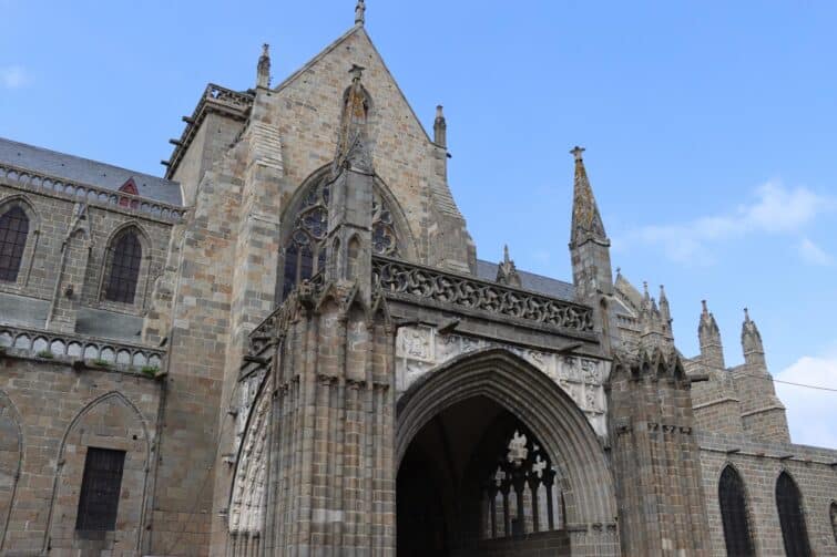 La cathédrale Saint-Samson à Dol-de-Bretagne