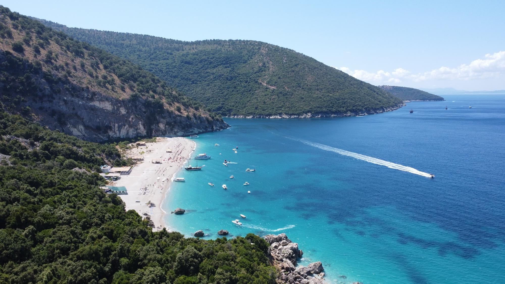 Plage de Krorëza, Albanie