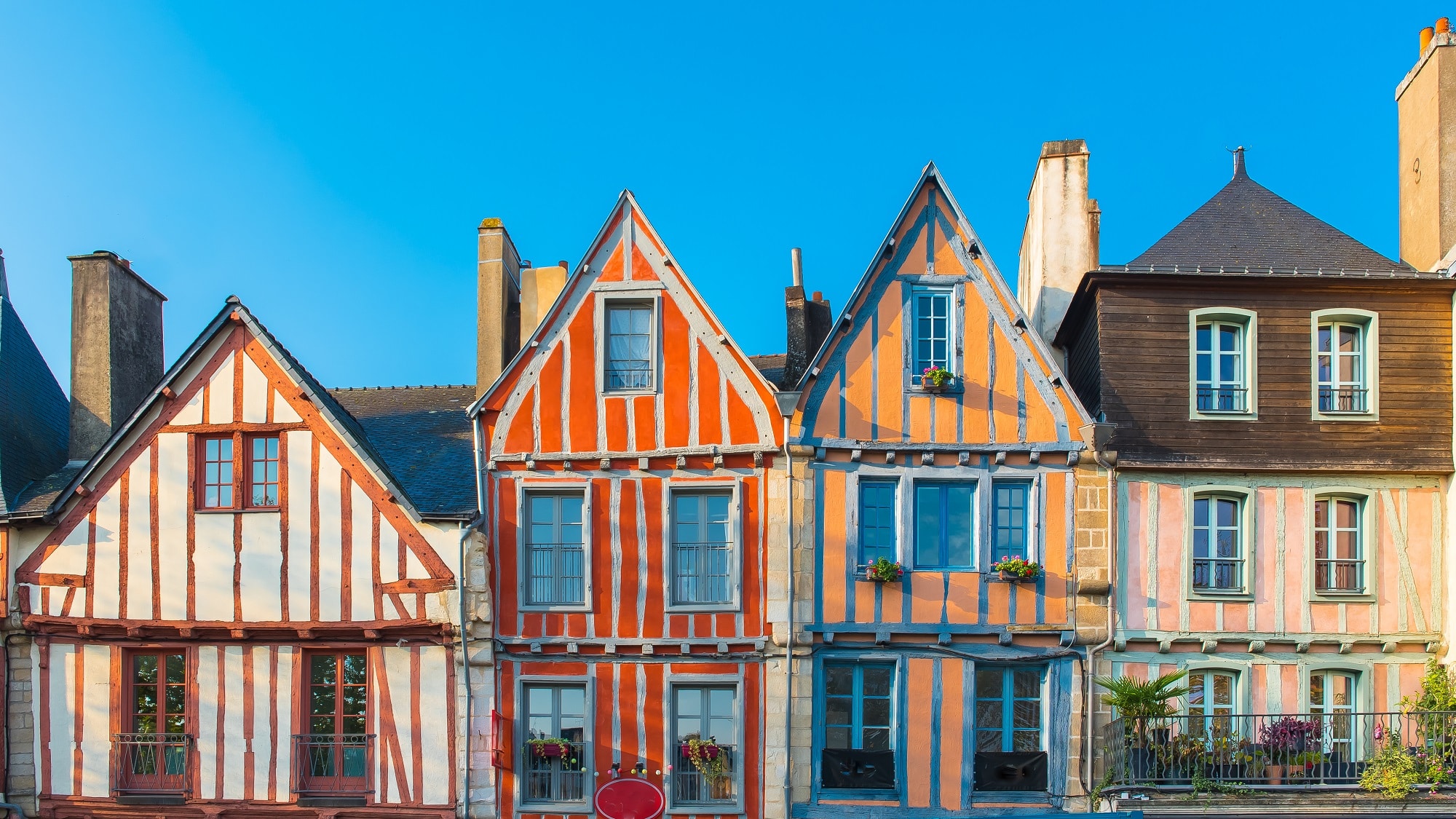 Vannes, belles maisons à colombages, magnifique ville de Bretagne