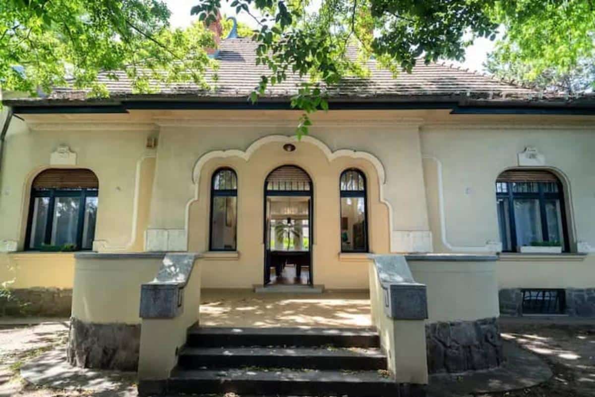 villa-darchitecture-hongroise-art-nouveau