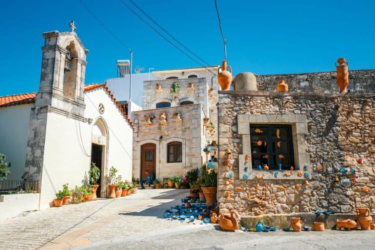 Village de Margaritès et ses céramiques, Crète