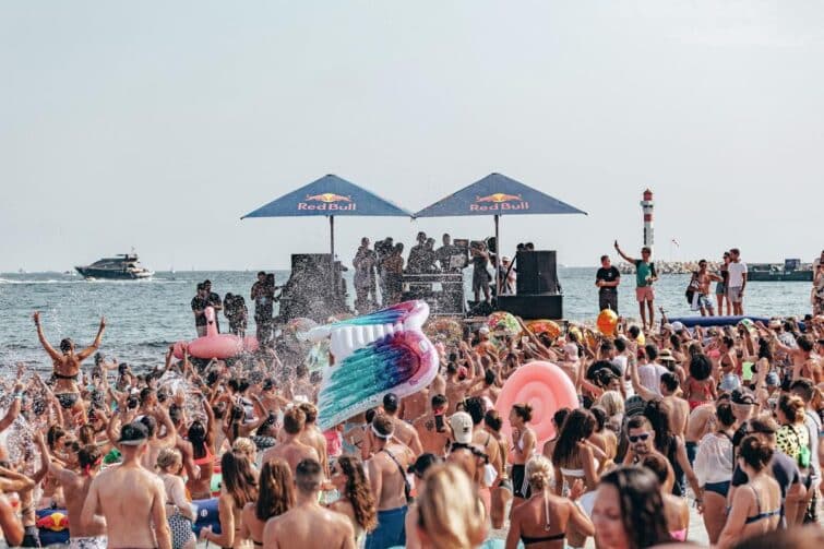 Concert sur la plage, festival plages électroniques de Cannes