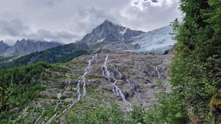 Glacier des Bossons et cascade, Chamonix