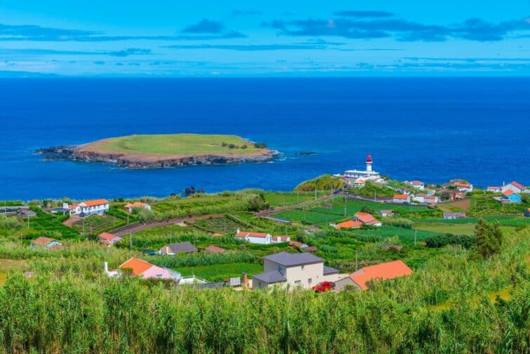 La côte de Topo, sur l'île de São Jorge aux Açores