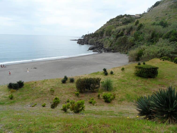 La plage de Água D'alto, São Miguel, Açores
