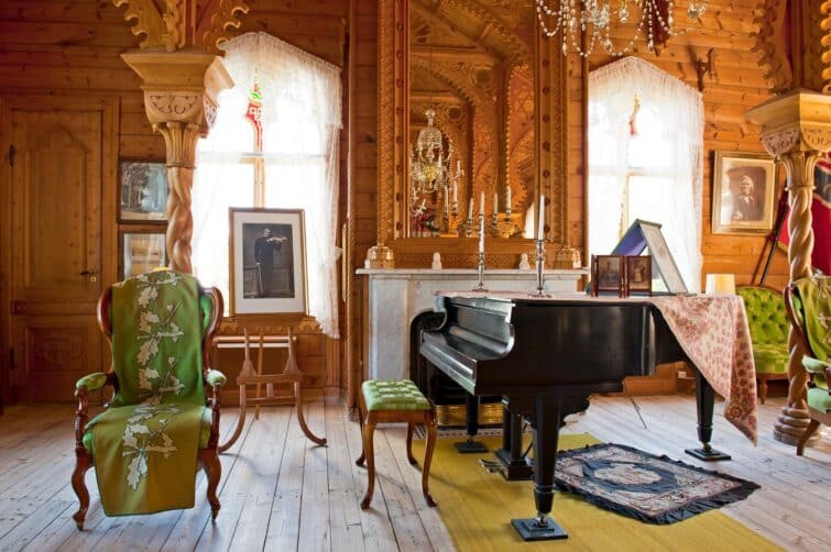 Piano dans la villa du violoniste Ole Bull sur l'île de Lysøen à Bergen