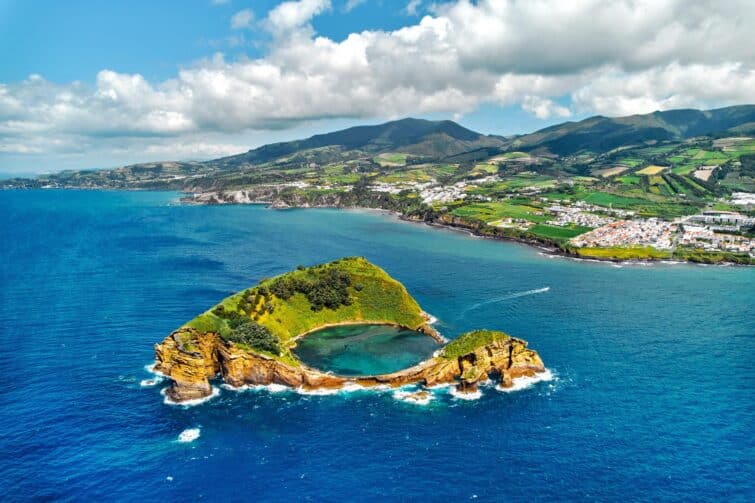 Une croisière jusqu'à l’îlot Vila Franca aux Açores