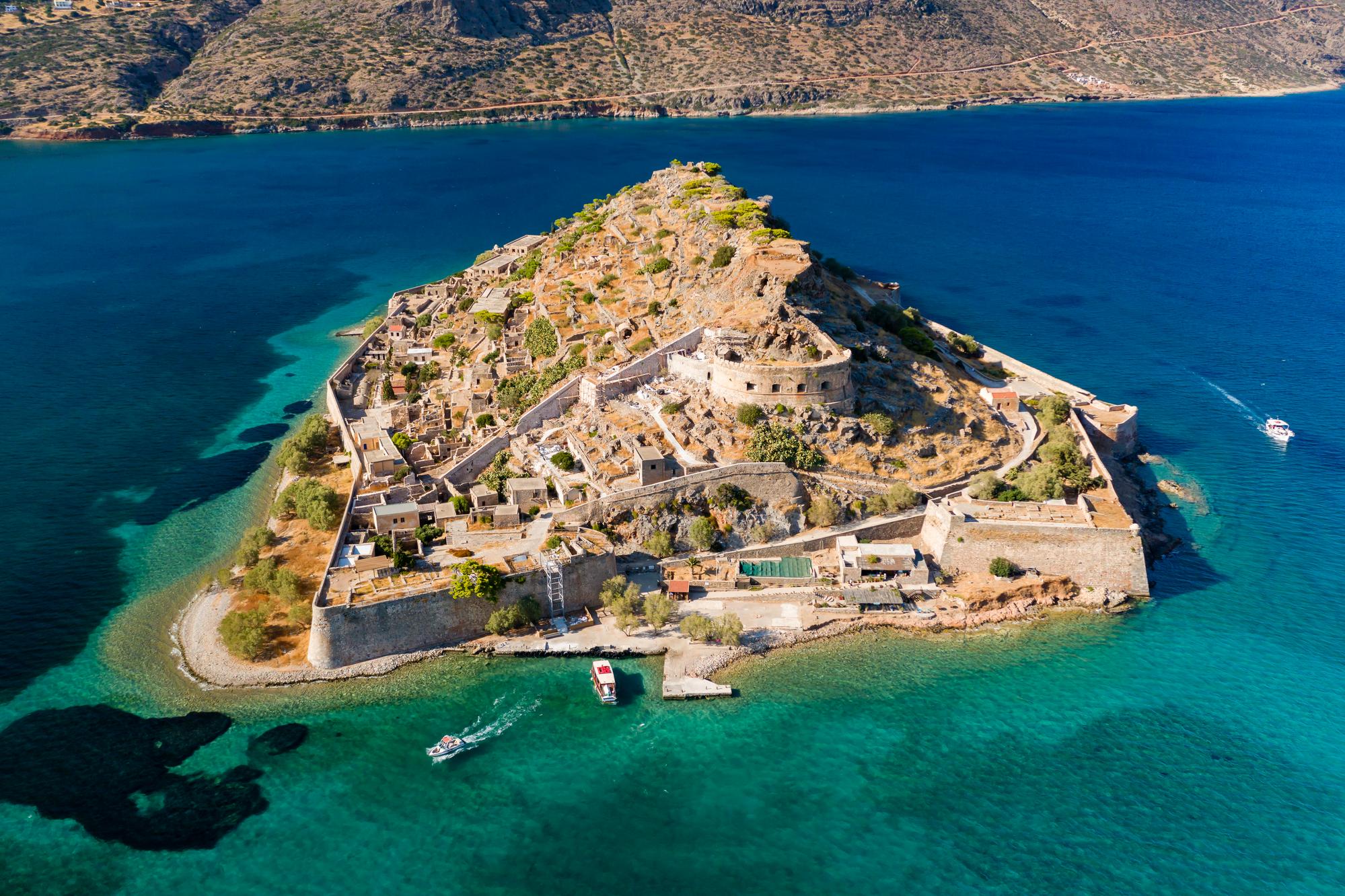 Vue aérienne de l'île fortifiée Spinalonga