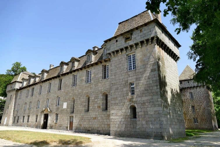 façade du château de la Baume