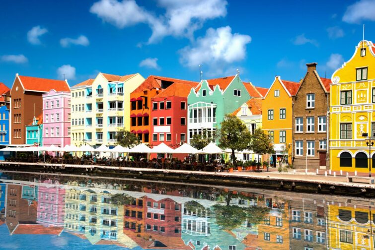 Curaçao, Pays-Bas