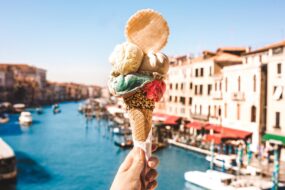 Délicieuses glaces à Venise, Italie