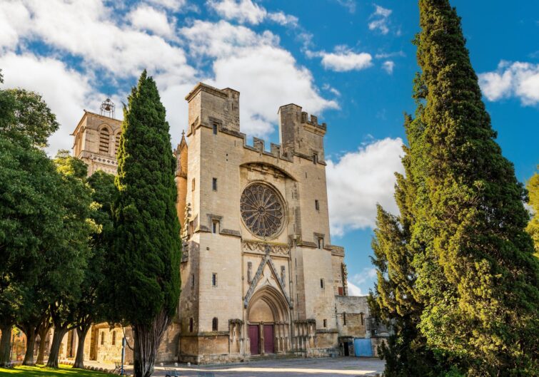 Façade de la Cathédrale Saint-Nazaire à Béziers
