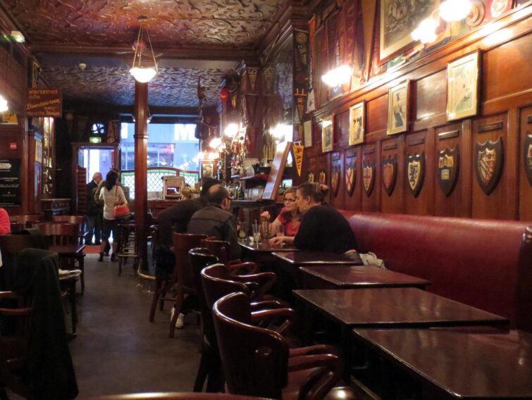  Harry's New York Bar