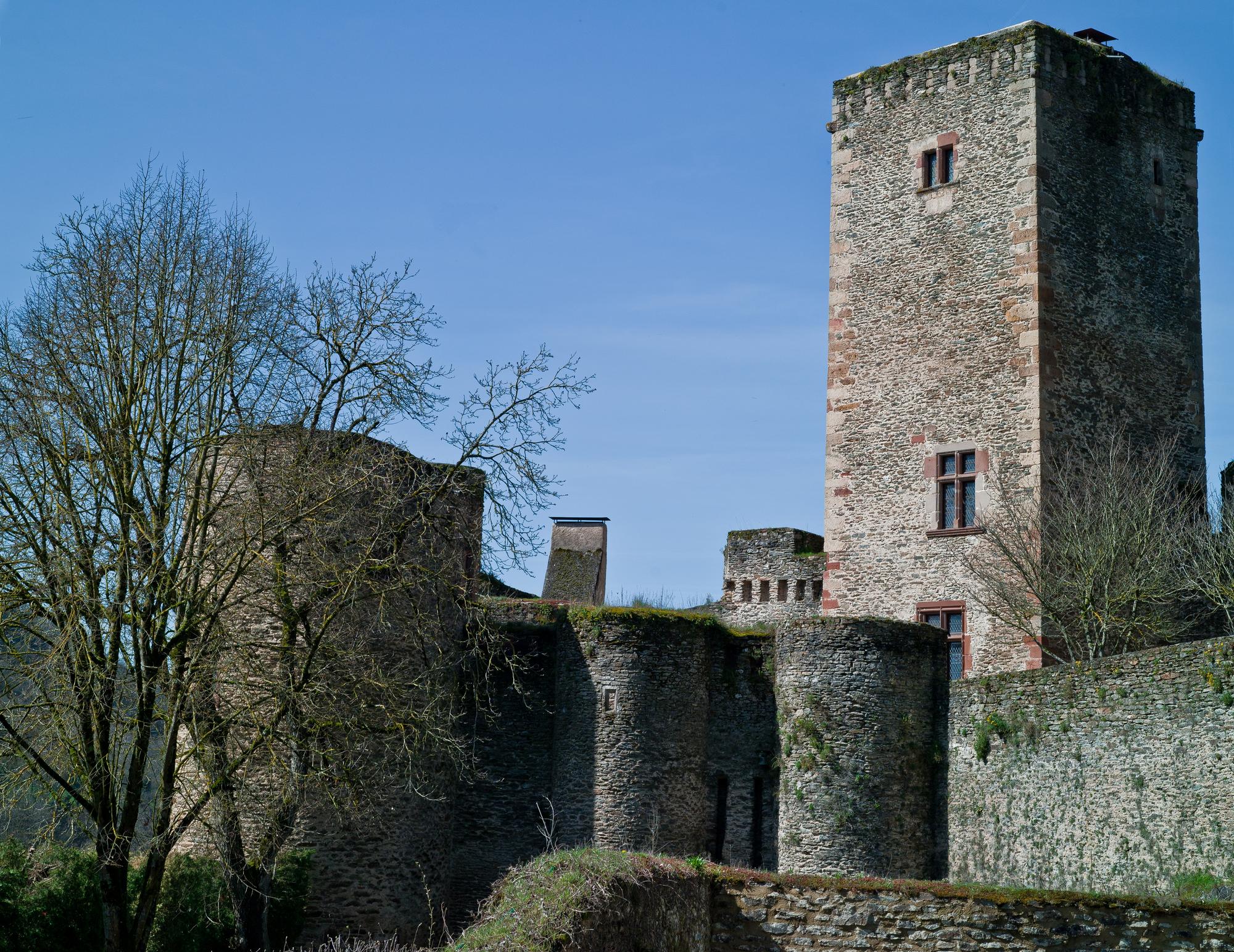 Le château de Belcastel