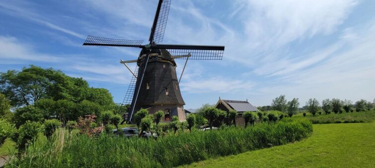 Moulin à vent le long de l'Amstel
