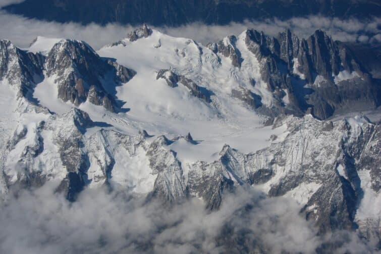 Vue du glacier du Géant et de L'aiguille d'Entrêves, un sommet près de Chamonix